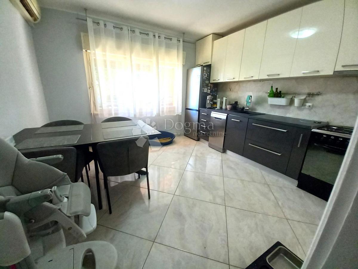 Podmurvice, appartamento pratico in buona posizione