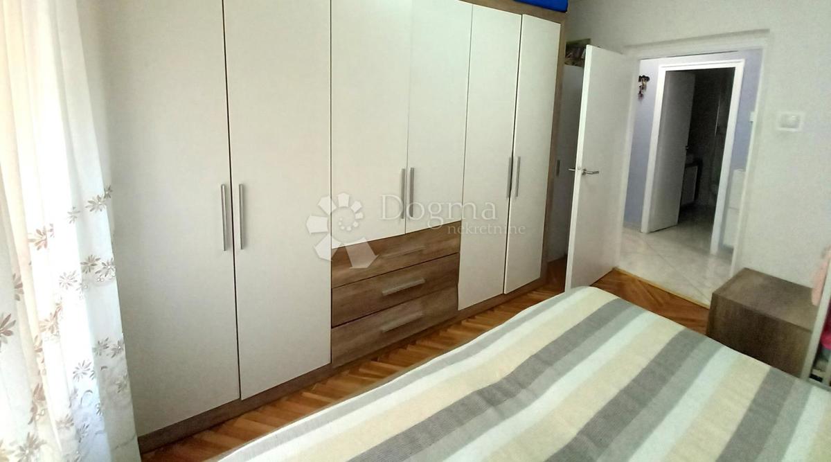 Podmurvice, appartamento pratico in buona posizione