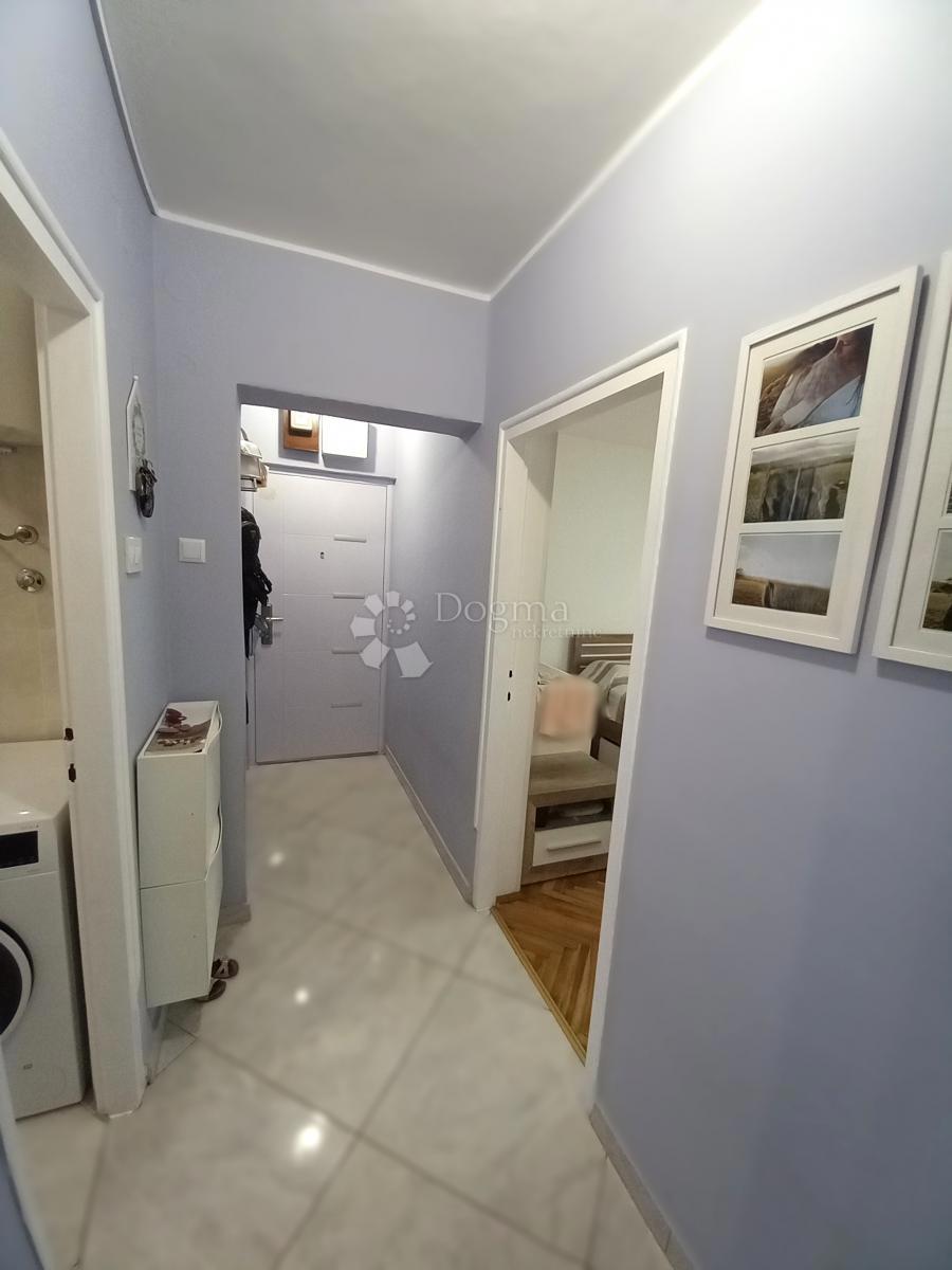 Podmurvice, appartamento pratico in buona posizione