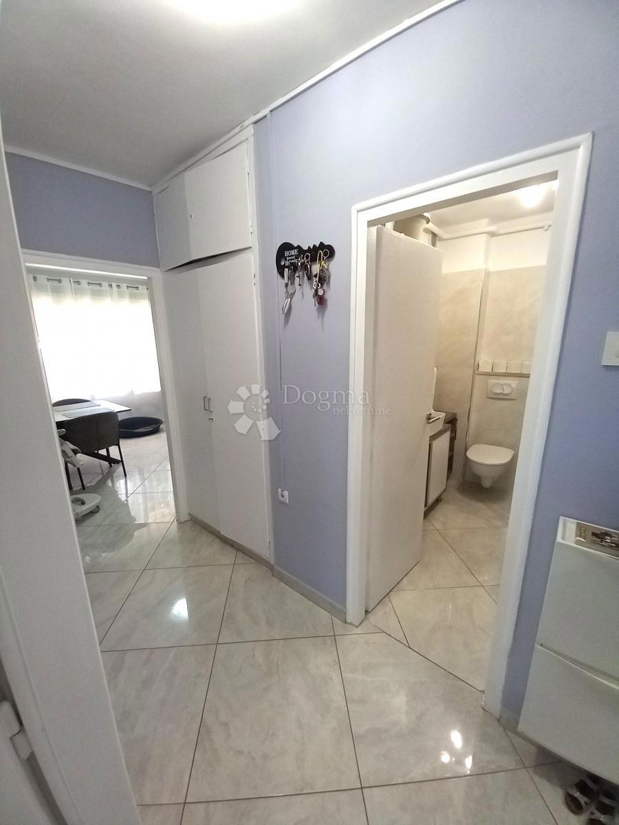 Podmurvice, appartamento pratico in buona posizione