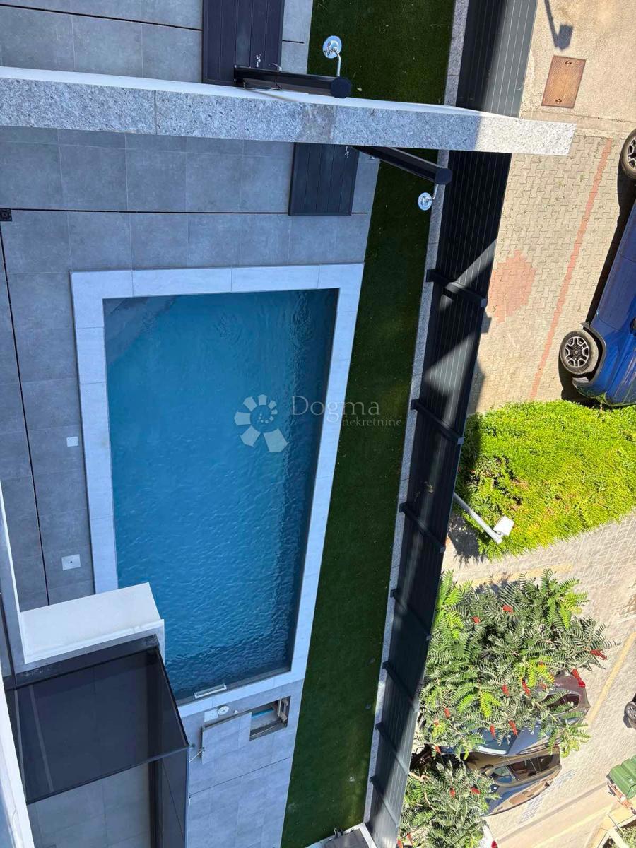 Allogio Škrapavac, Privlaka, 147,76m2