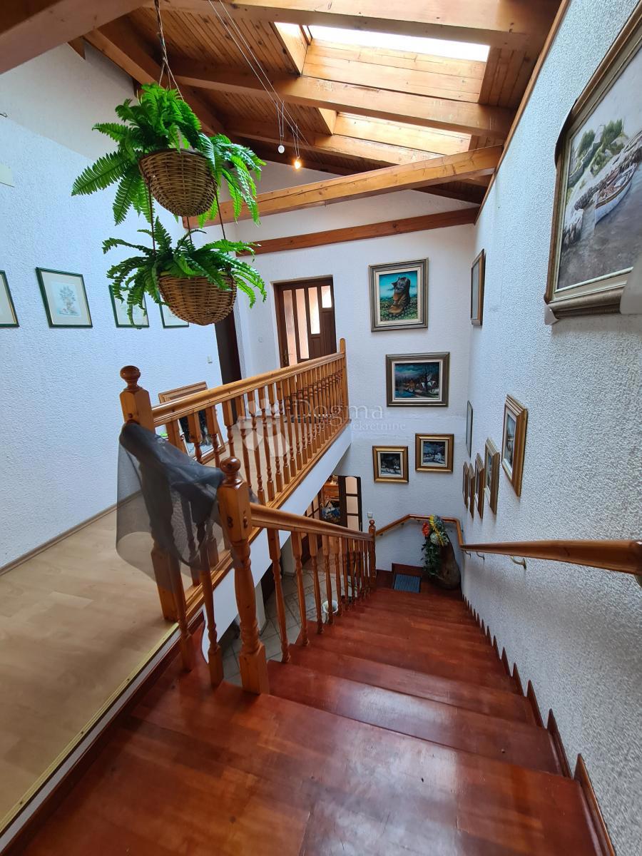 Casa Kraj Donji, Marija Gorica, 560m2