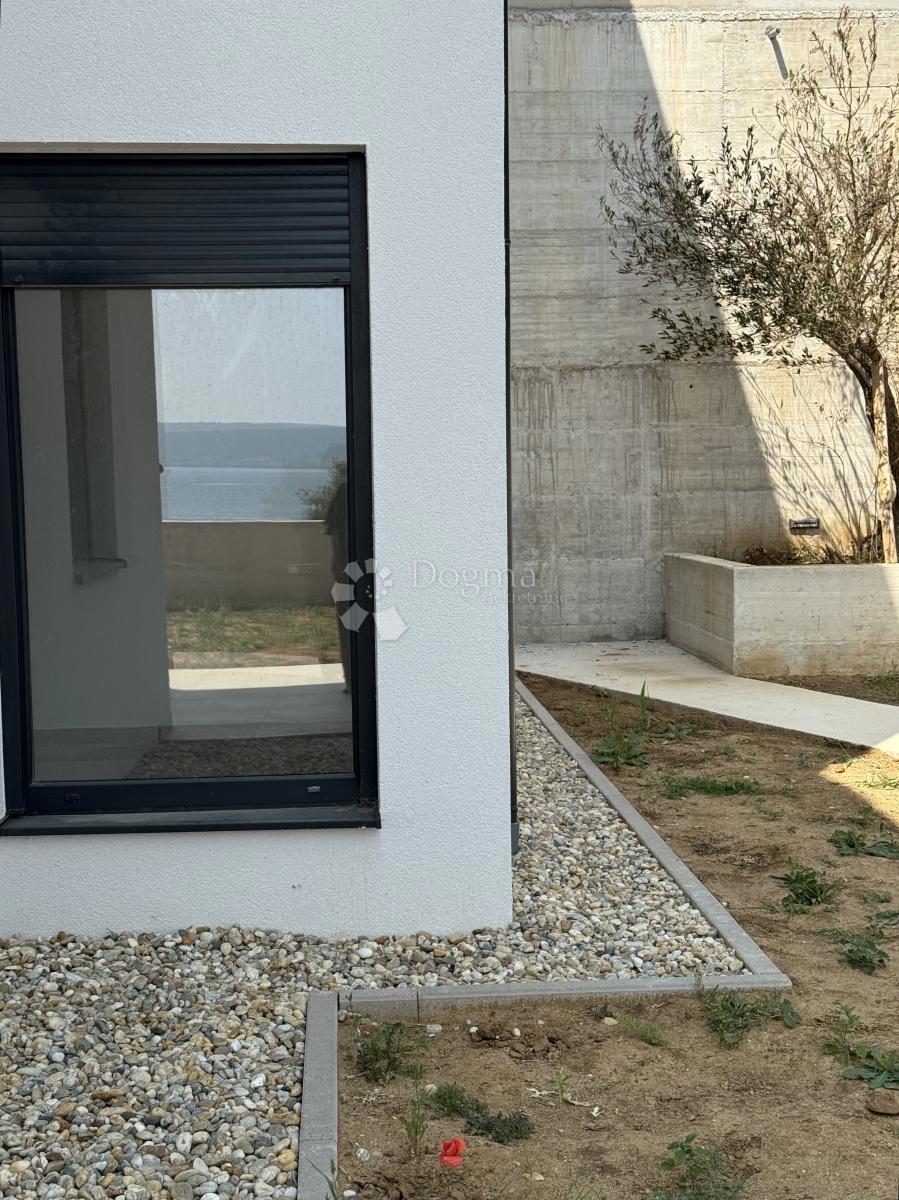 Allogio Maslenica, Jasenice, 81,84m2