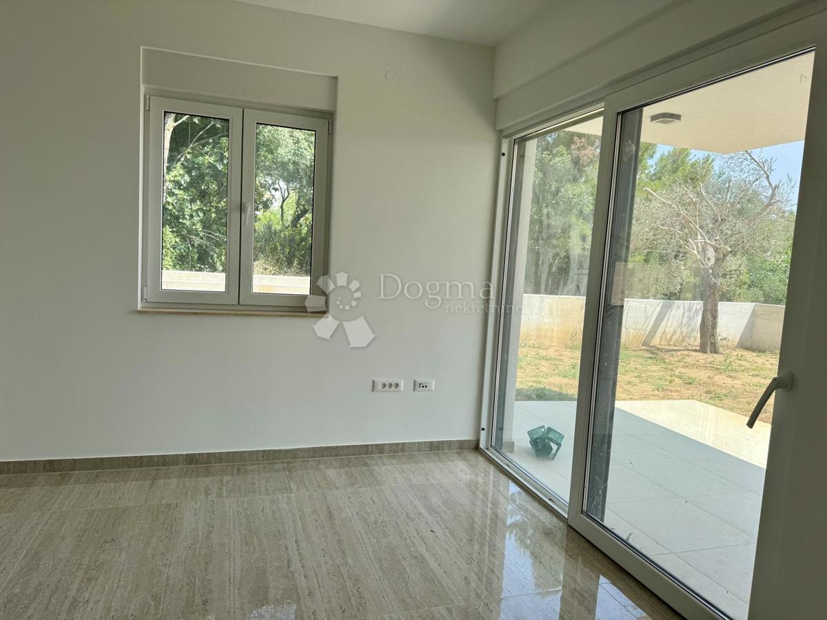 Allogio Maslenica, Jasenice, 81,84m2