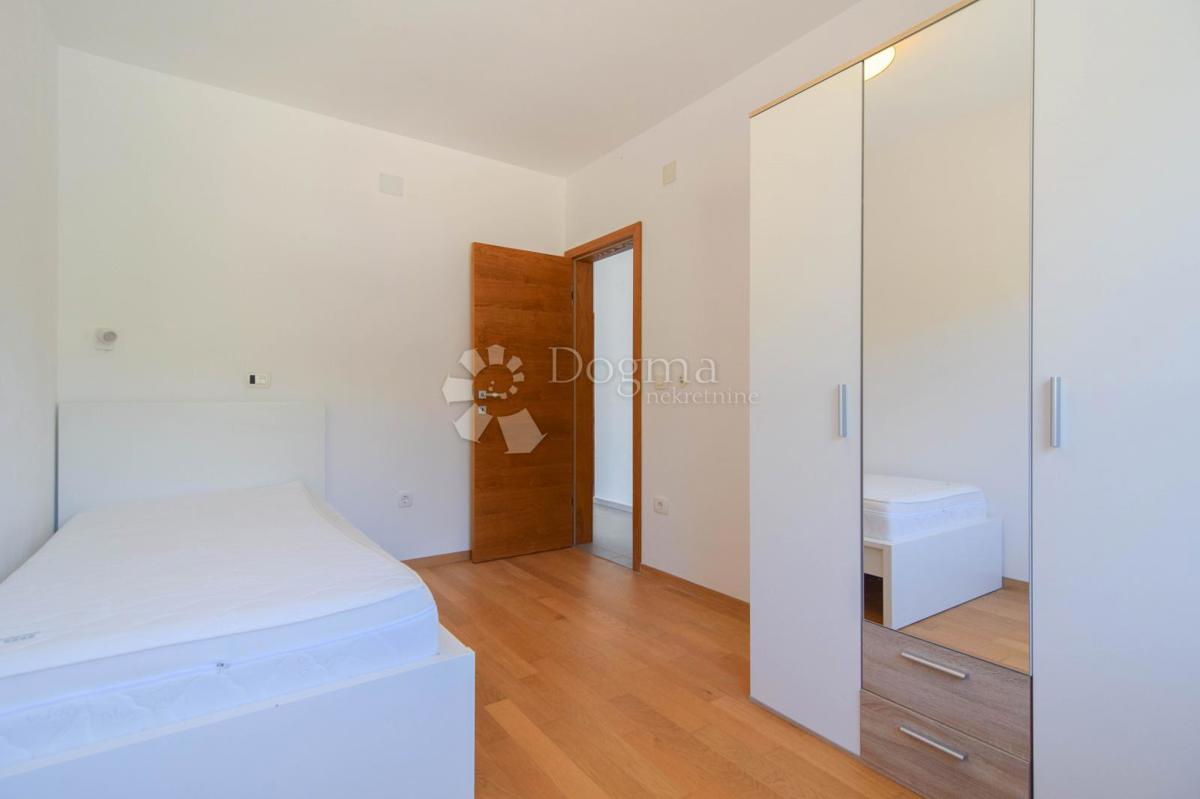 Casa Monteserpo - Komunal, Pula, 250m2