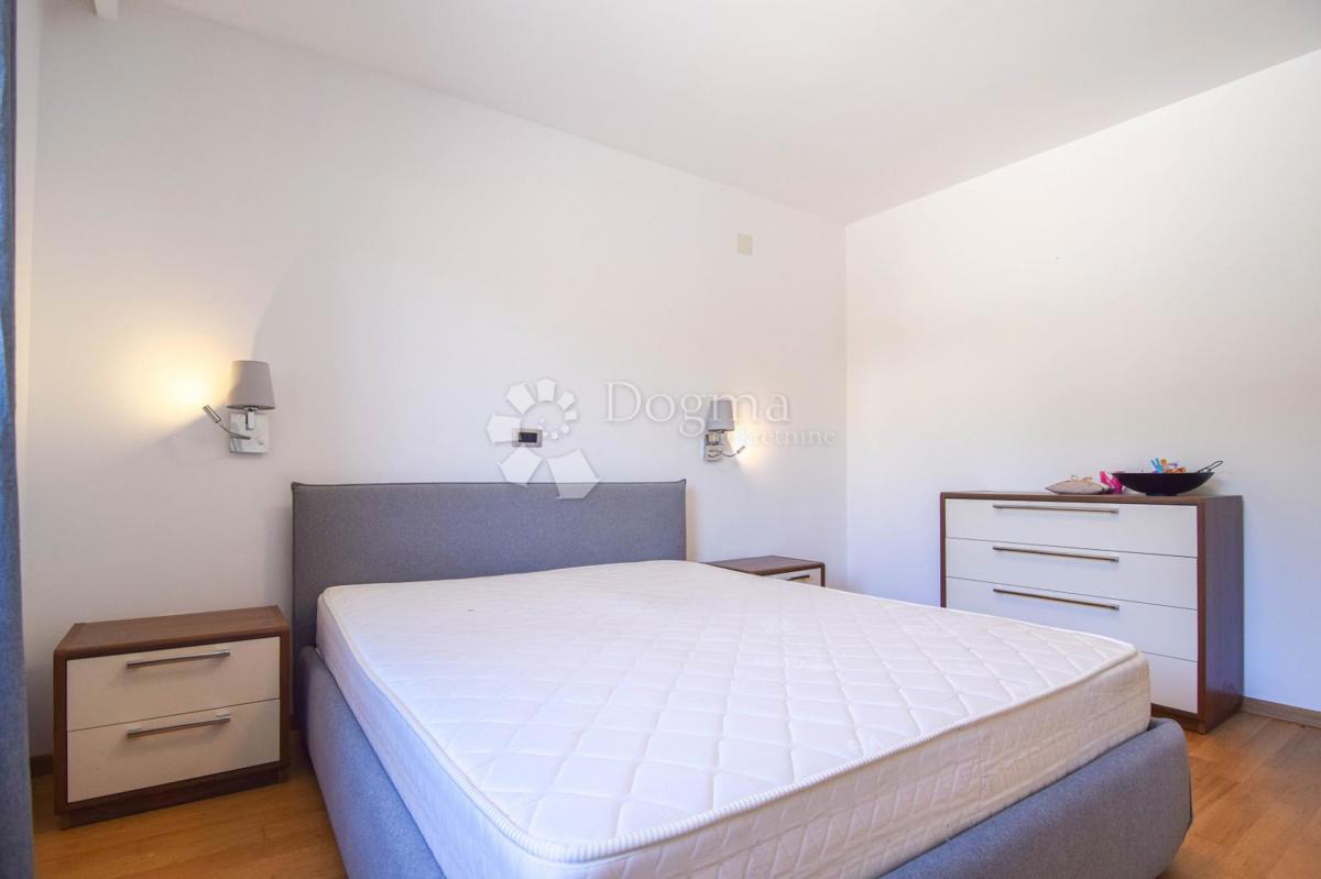 Casa Monteserpo - Komunal, Pula, 250m2