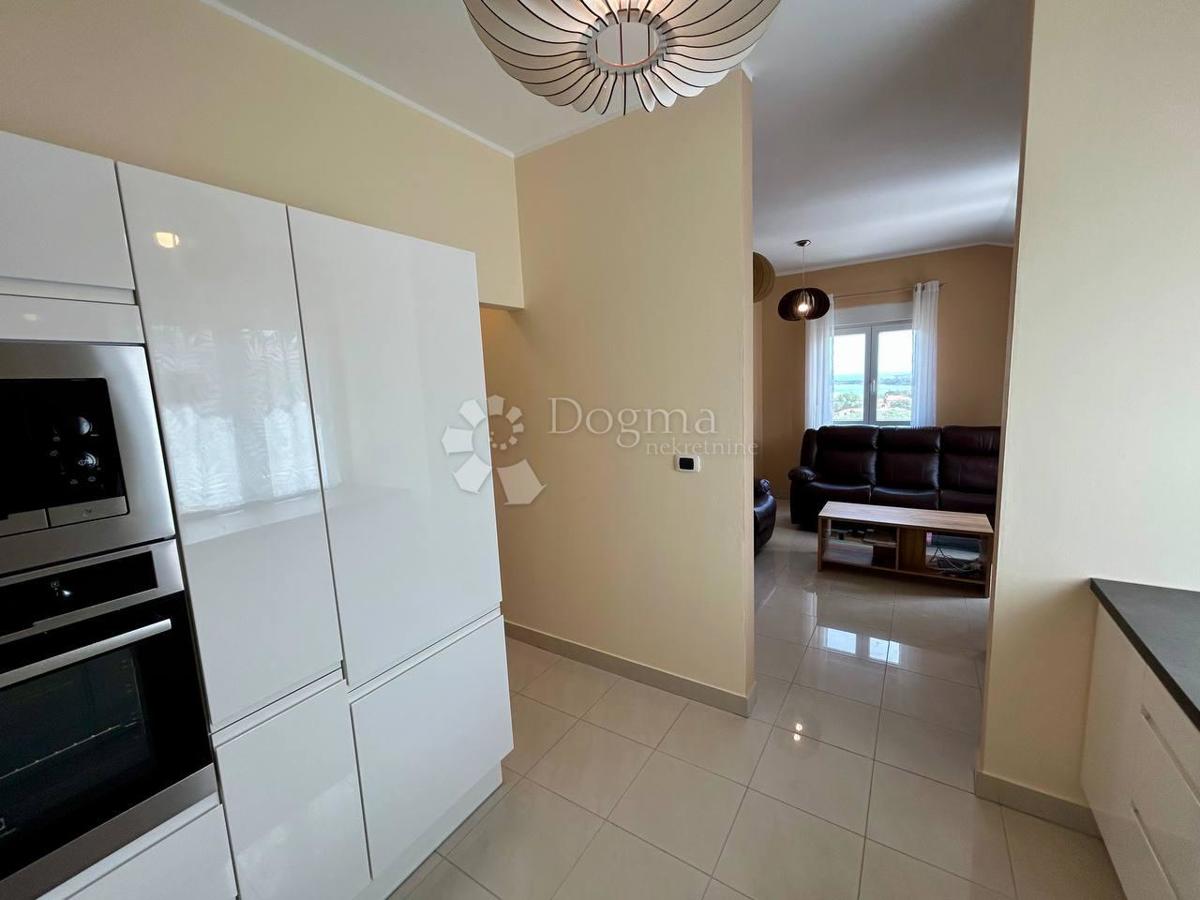 Allogio Ližnjan, 95m2