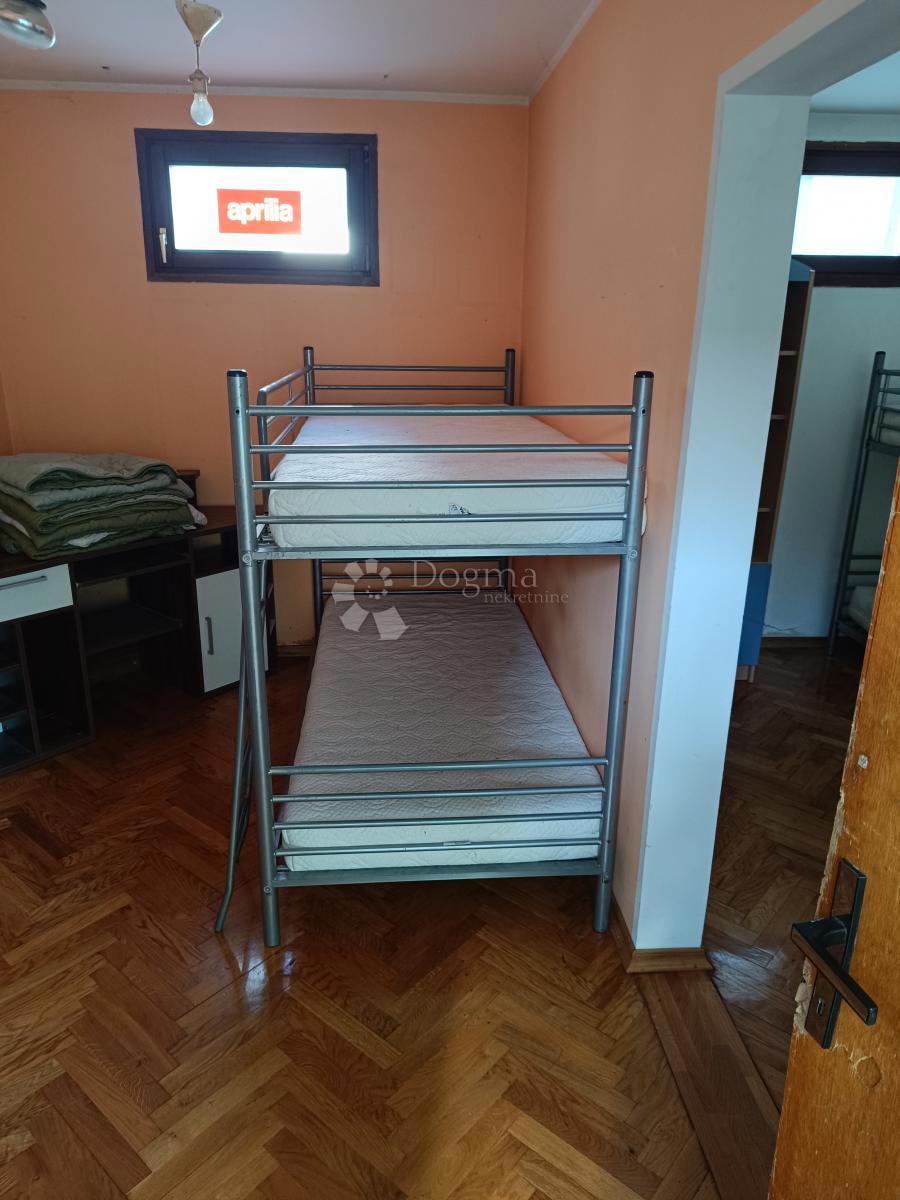 Casa Donje Svetice, Peščenica - Žitnjak, 119m2