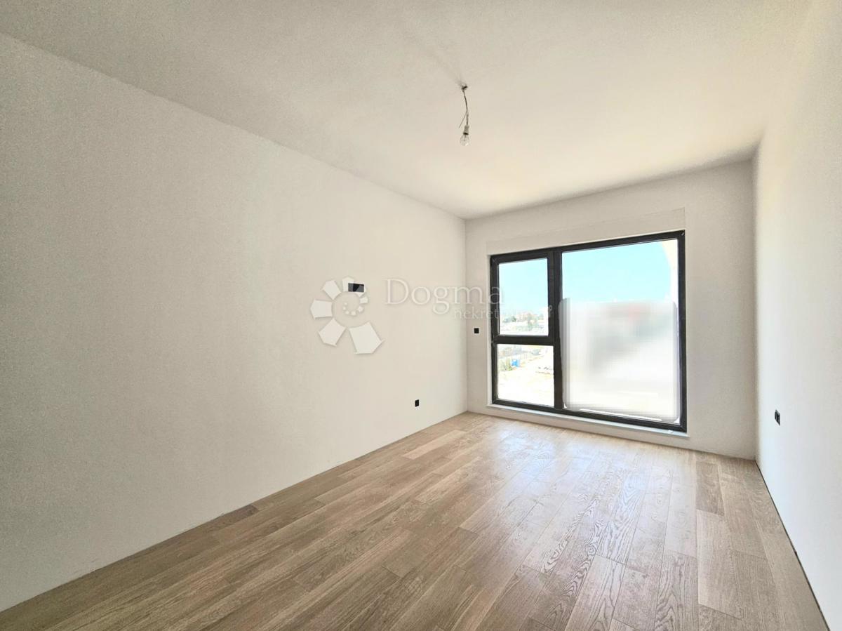 Umago, nuova costruzione,