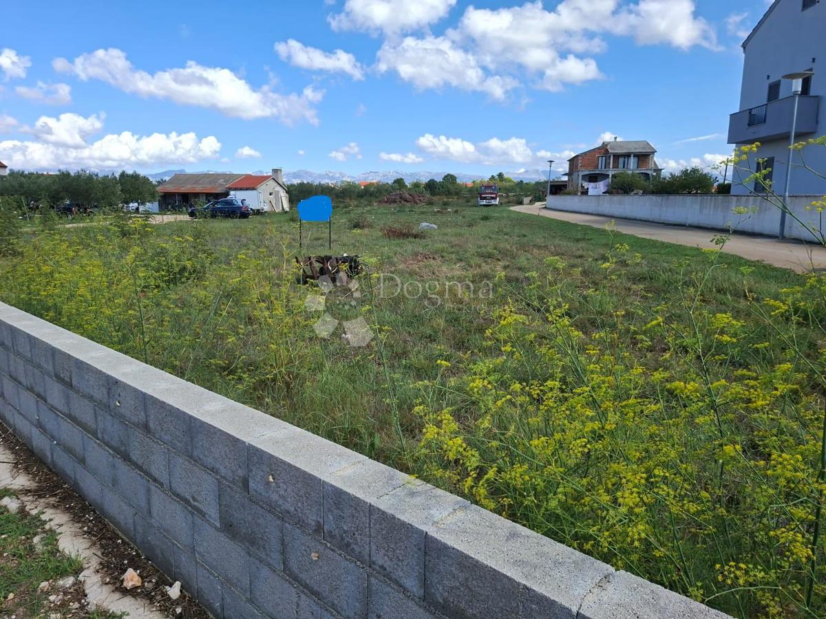 Terreno edificabile Vrsi, 709m2