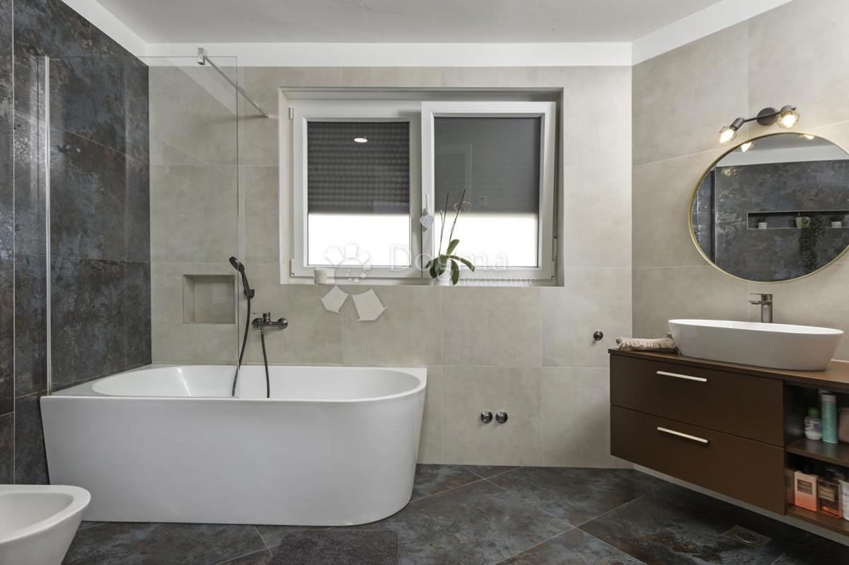 Casa Krnica, Marčana, 160m2