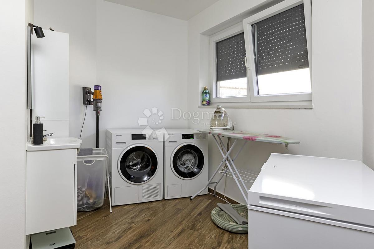 Casa Krnica, Marčana, 160m2