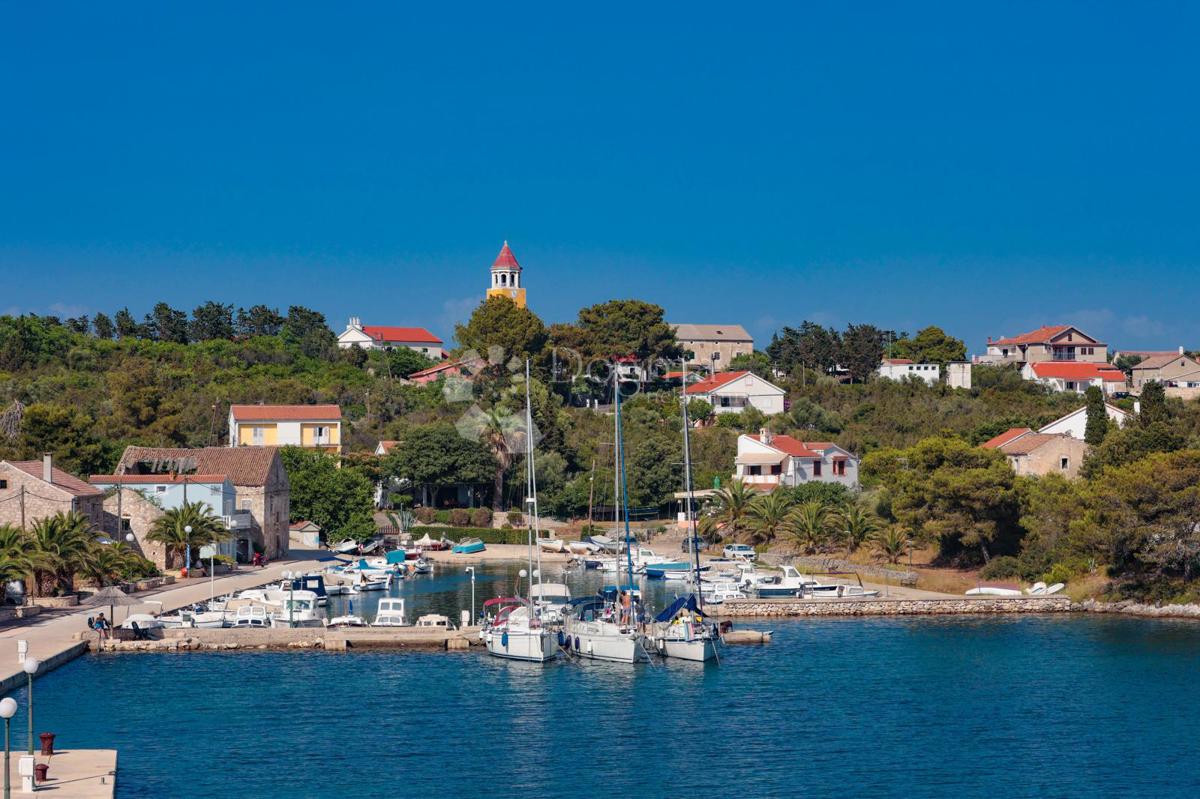 Autentica casa in pietra sull'isola di Molat - Investimento in pace, lusso e tradizione (-KA-), 55m2