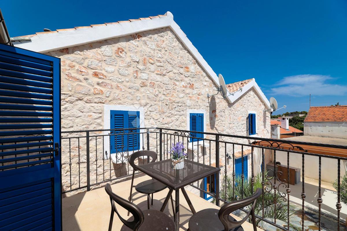 Autentica casa in pietra sull'isola di Molat - Investimento in pace, lusso e tradizione (-KA-), 55m2