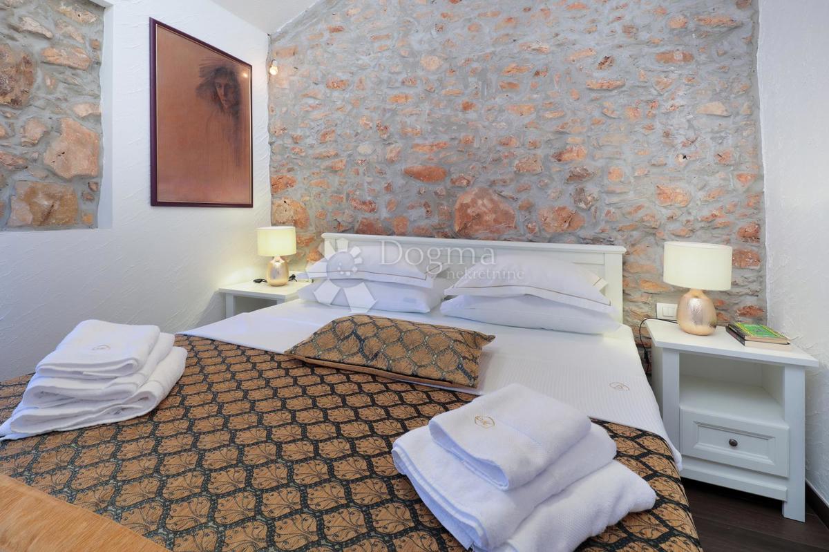 Autentica casa in pietra sull'isola di Molat - Investimento in pace, lusso e tradizione (-KA-), 55m2