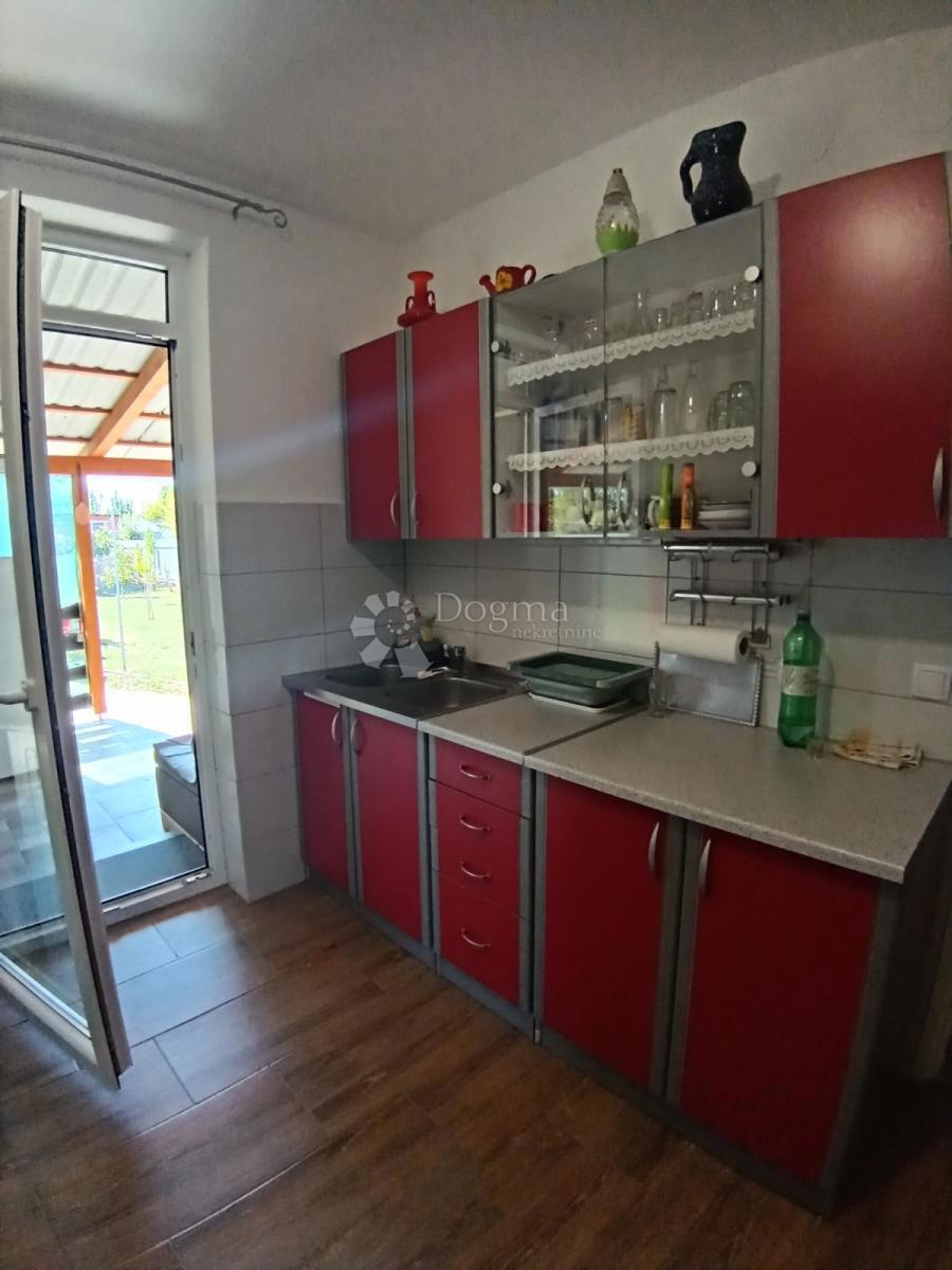 Casa Laslovo, Ernestinovo, 35,14m2