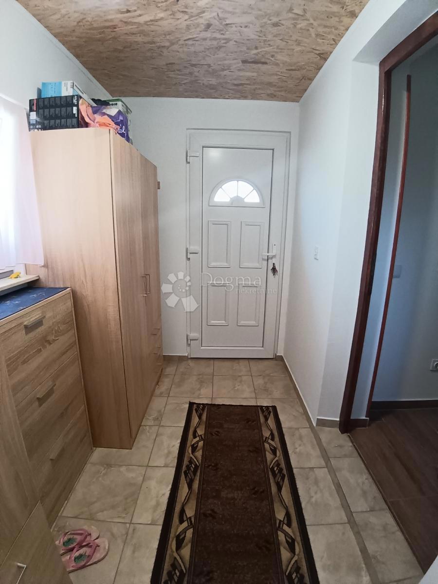 Casa Laslovo, Ernestinovo, 35,14m2