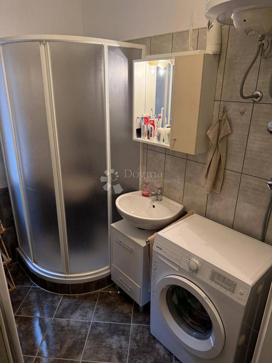 Allogio Pećine, Rijeka, 49,60m2