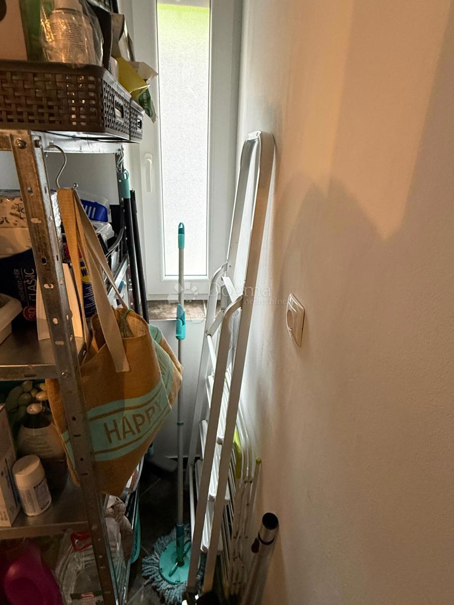 Allogio Pećine, Rijeka, 49,60m2