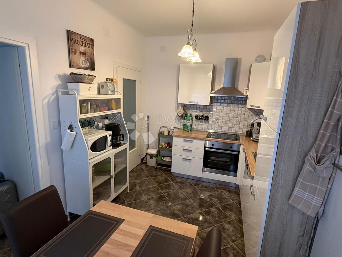 Allogio Pećine, Rijeka, 49,60m2