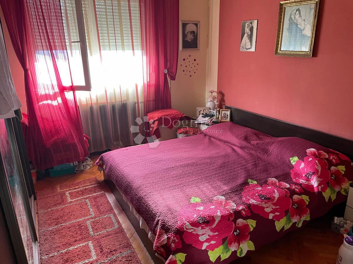 Pacchetto Belafuža: Casa, locale commerciale, cortile, terreno