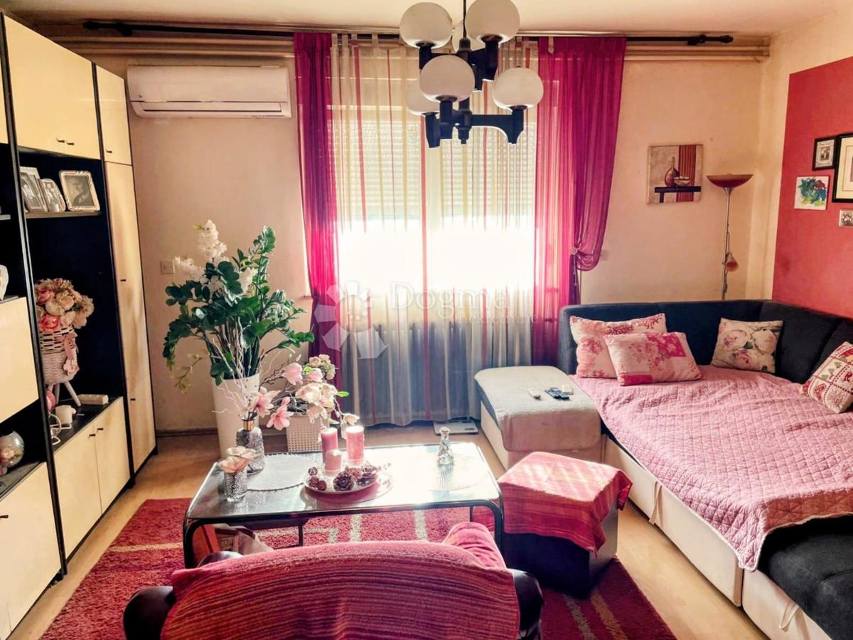 Pacchetto Belafuža: Casa, locale commerciale, cortile, terreno