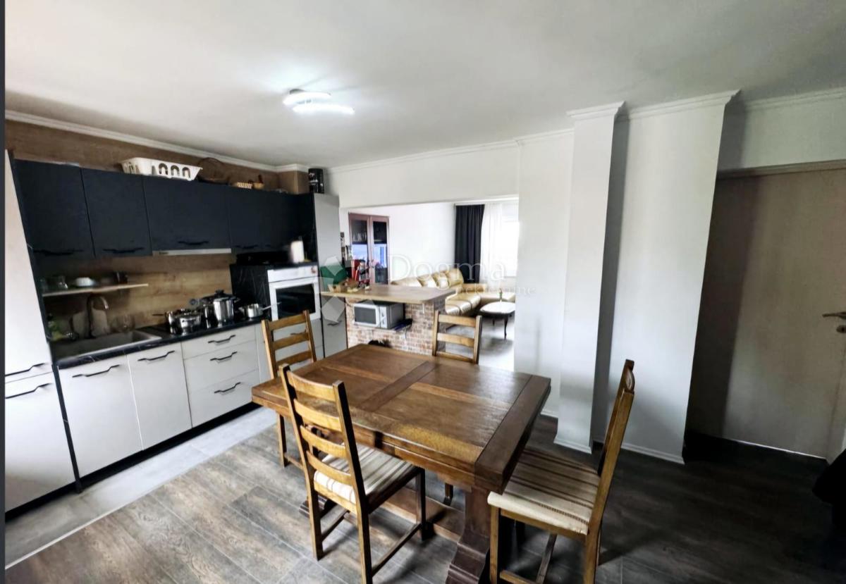 Allogio Remete, Maksimir, 76m2