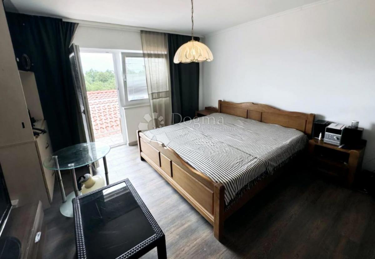 Allogio Remete, Maksimir, 76m2