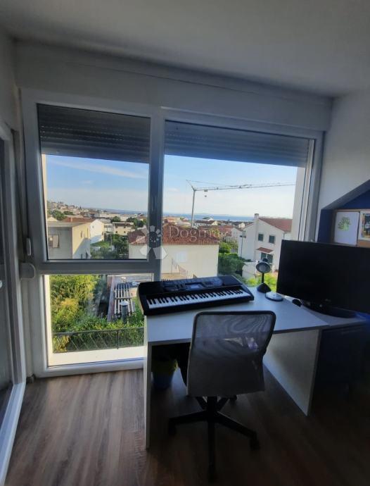 Allogio Strožanac, Podstrana, 156m2