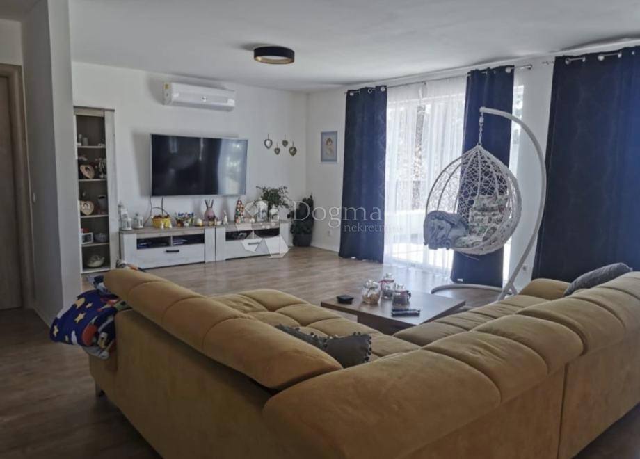 Allogio Strožanac, Podstrana, 156m2