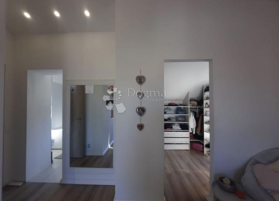 Allogio Strožanac, Podstrana, 156m2