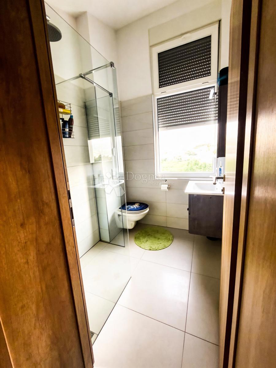 Allogio Strožanac, Podstrana, 156m2