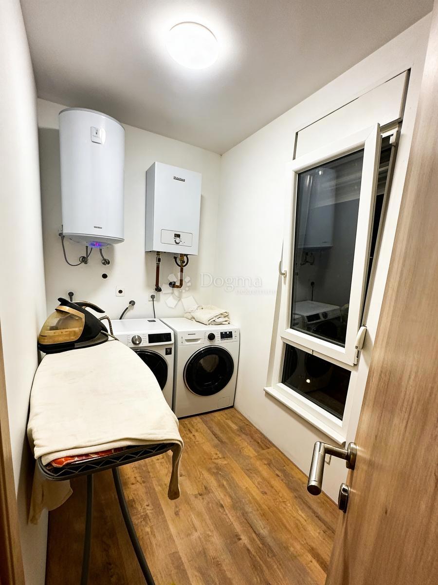 Allogio Strožanac, Podstrana, 156m2