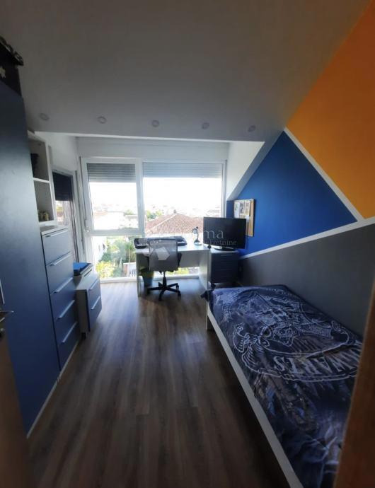 Allogio Strožanac, Podstrana, 156m2