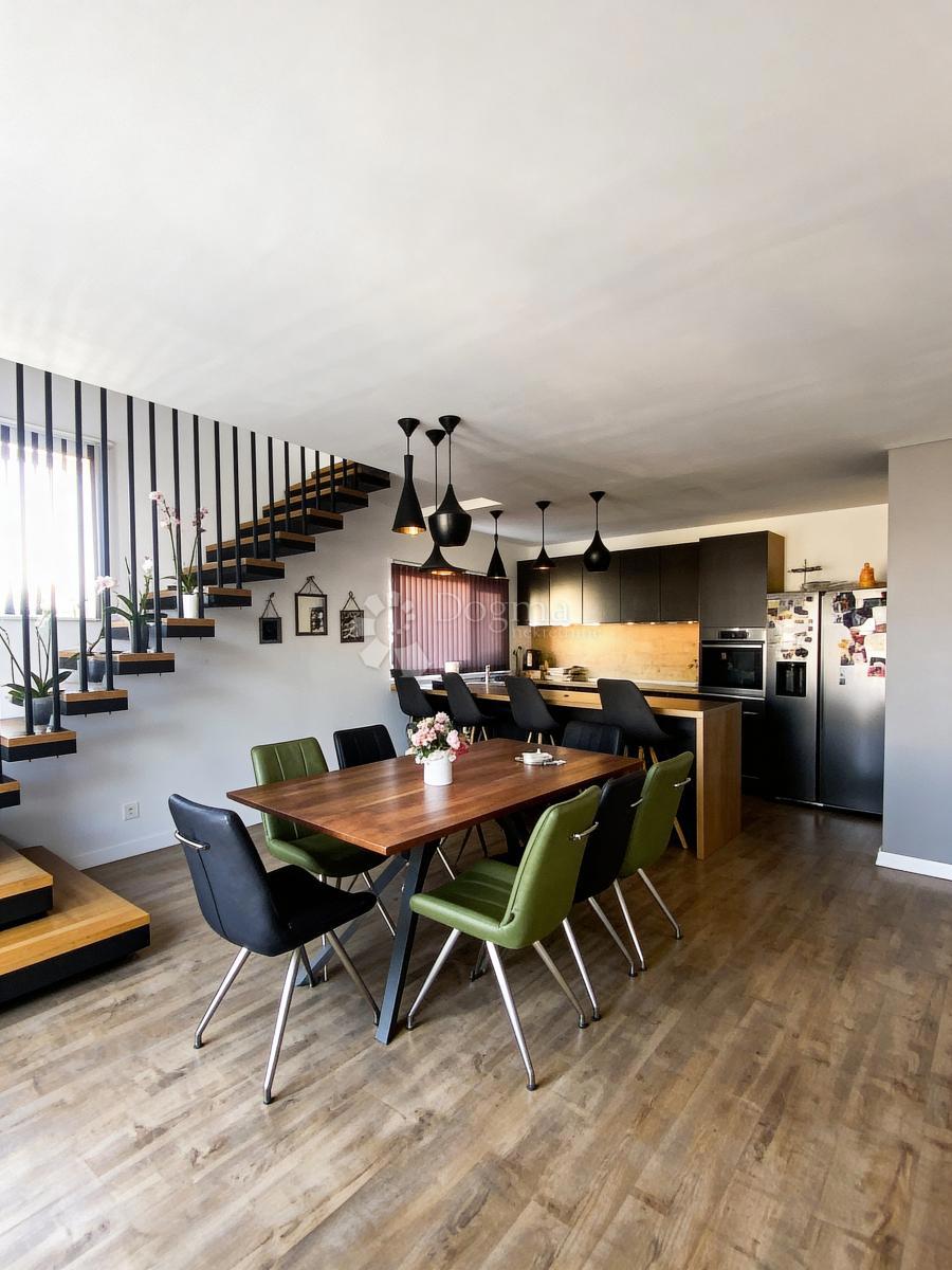 Allogio Strožanac, Podstrana, 156m2