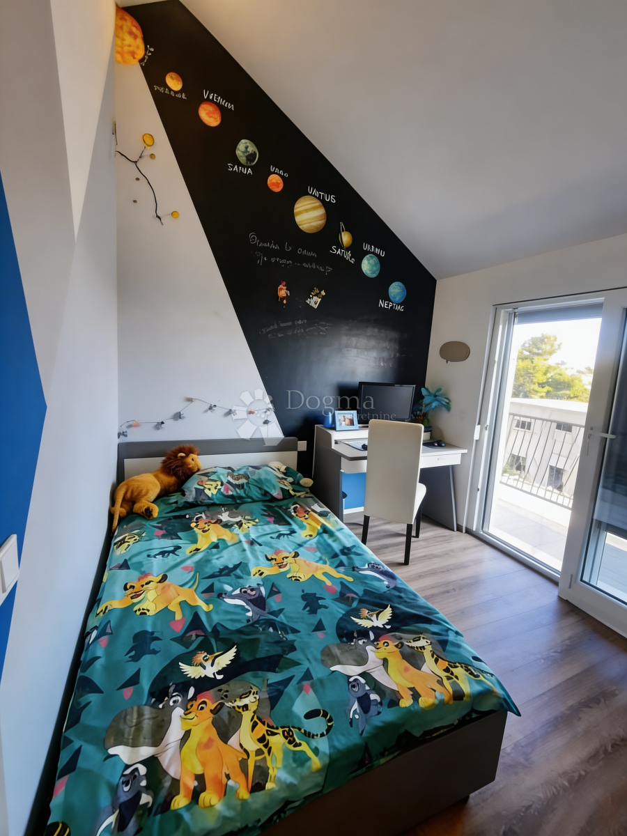 Allogio Strožanac, Podstrana, 156m2