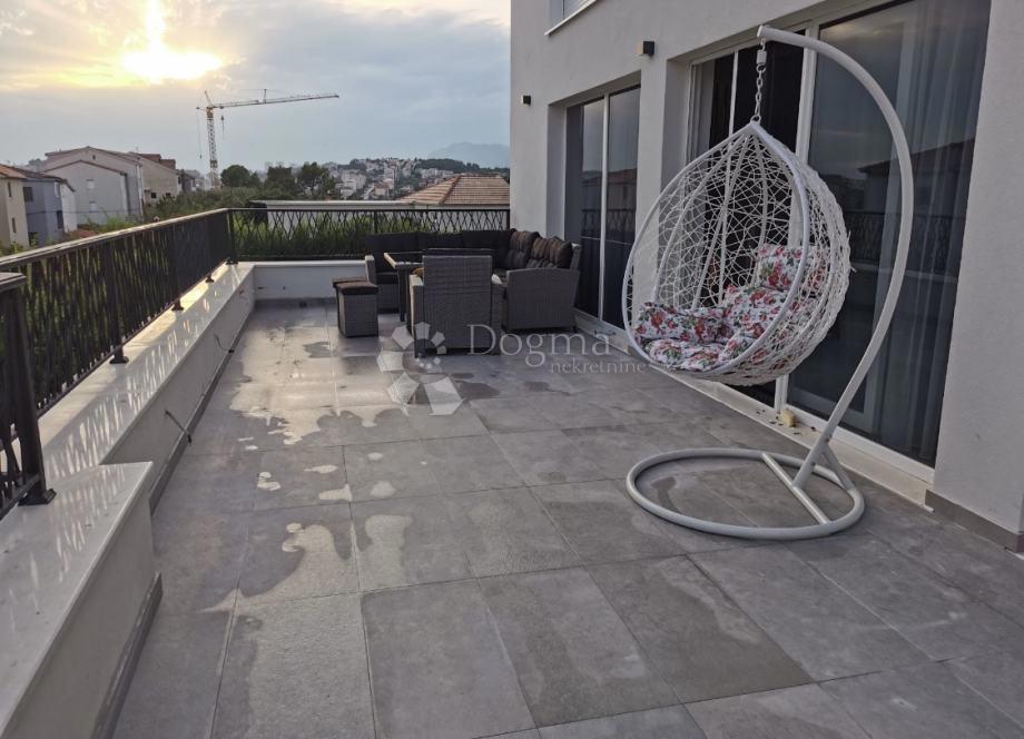 Allogio Strožanac, Podstrana, 156m2