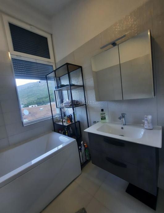 Allogio Strožanac, Podstrana, 156m2