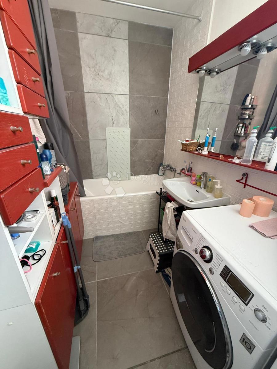 Allogio Cvjetno naselje, Velika Gorica, 80m2