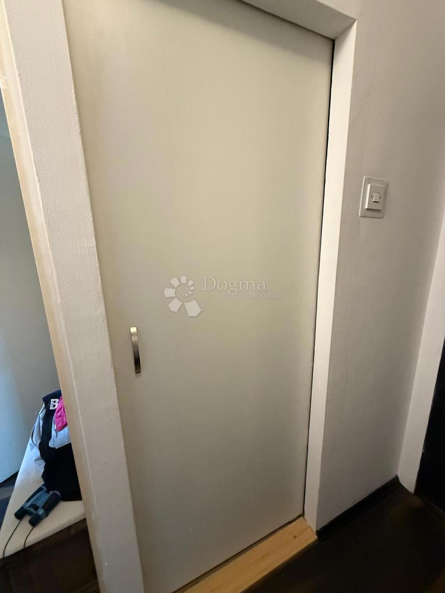 Allogio Cvjetno naselje, Velika Gorica, 80m2