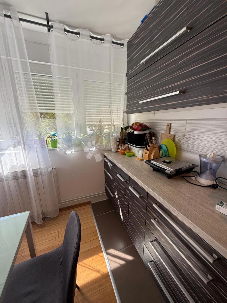 Allogio Cvjetno naselje, Velika Gorica, 80m2