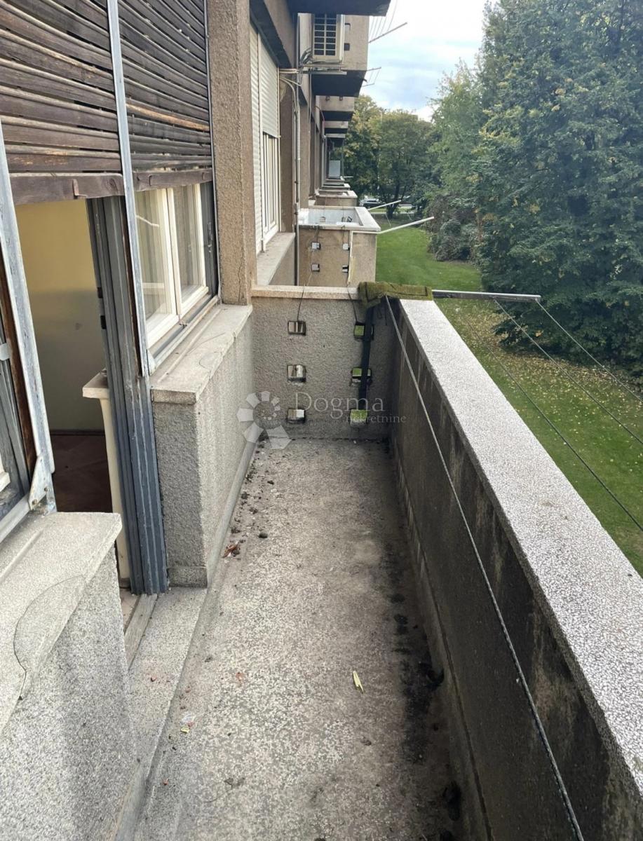 Allogio Kruge, Trnje, 43,99m2