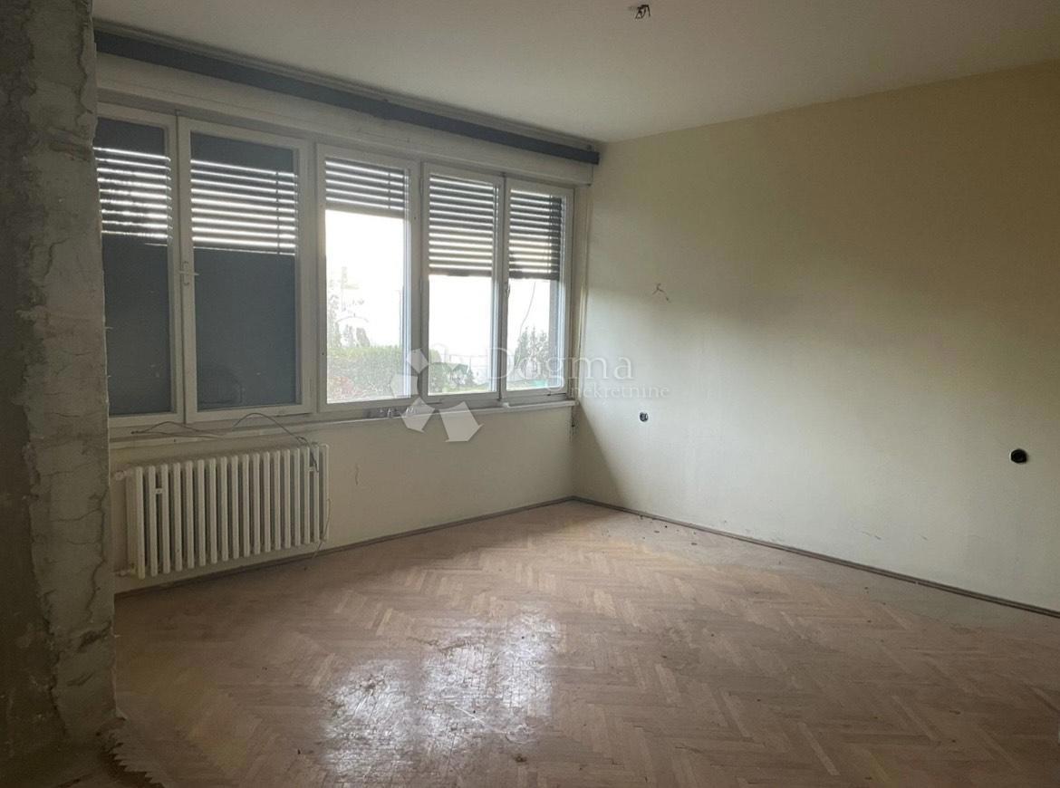 Allogio Kruge, Trnje, 43,99m2