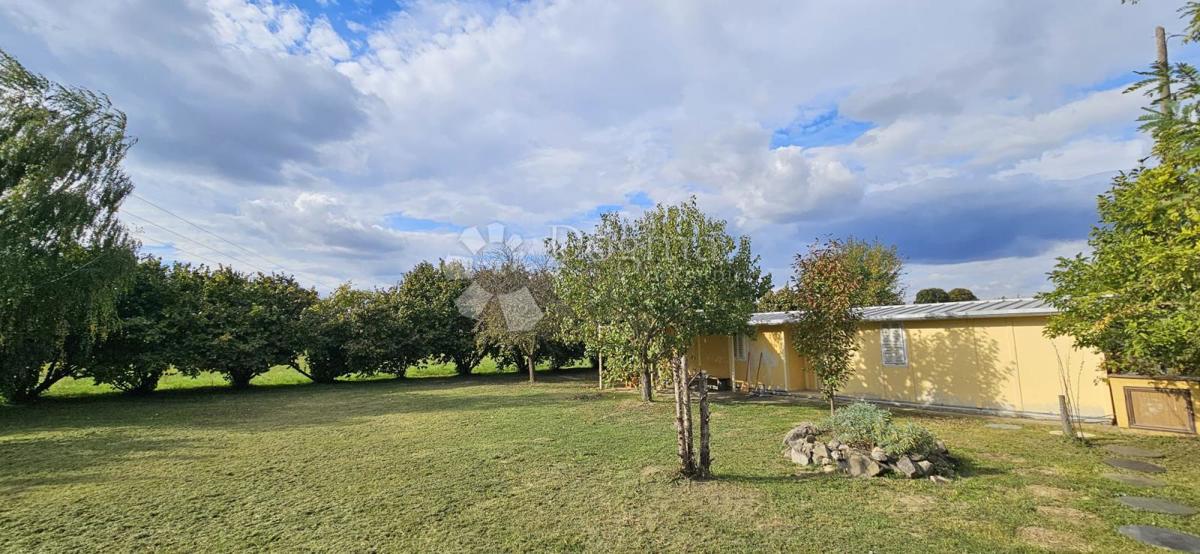 Terreno edificabile Samatovci, Bizovac, 948m2