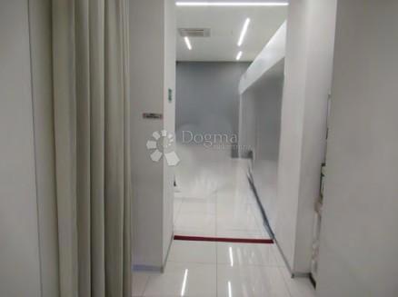 Locale commerciale Centar, Pula, 177,20m2