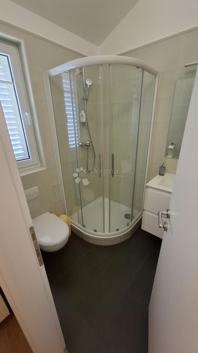 Casa Sveti Vid-Miholjice, Malinska-Dubašnica, 250m2