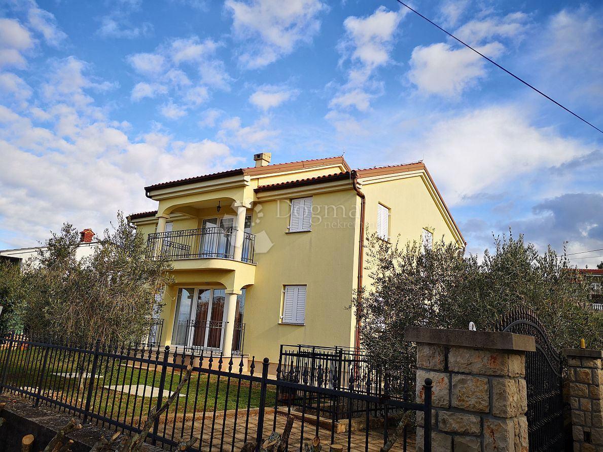 Casa Sveti Vid-Miholjice, Malinska-Dubašnica, 250m2