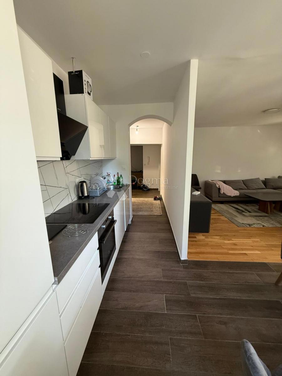 Allogio Savica, Trnje, 66,67m2