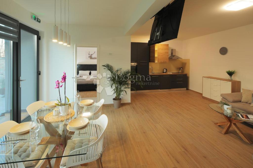 Casa Kopačevo, Bilje, 370m2