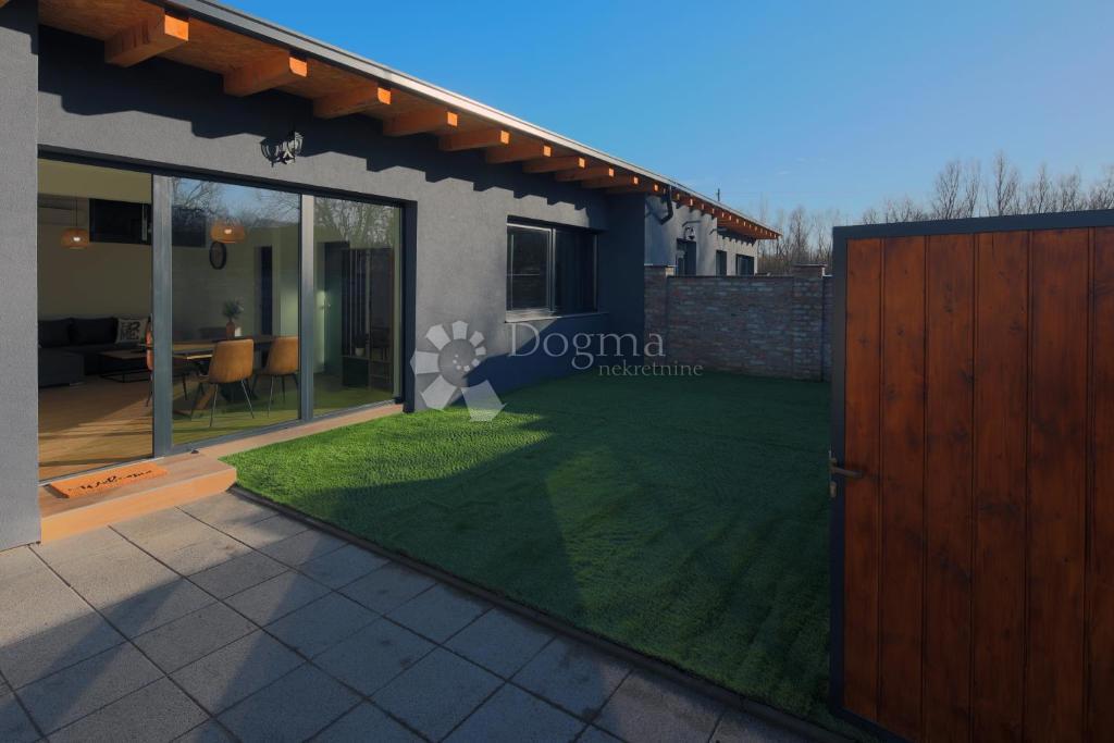 Casa Kopačevo, Bilje, 370m2